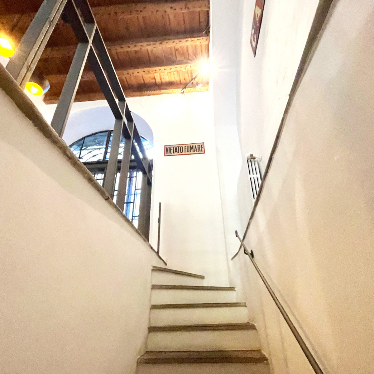 viatara house milano_ scale